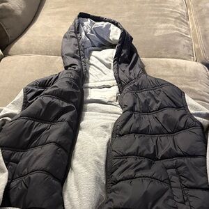 Tucker + Tate Men's Black and Gray Hooded Puffer Jacket